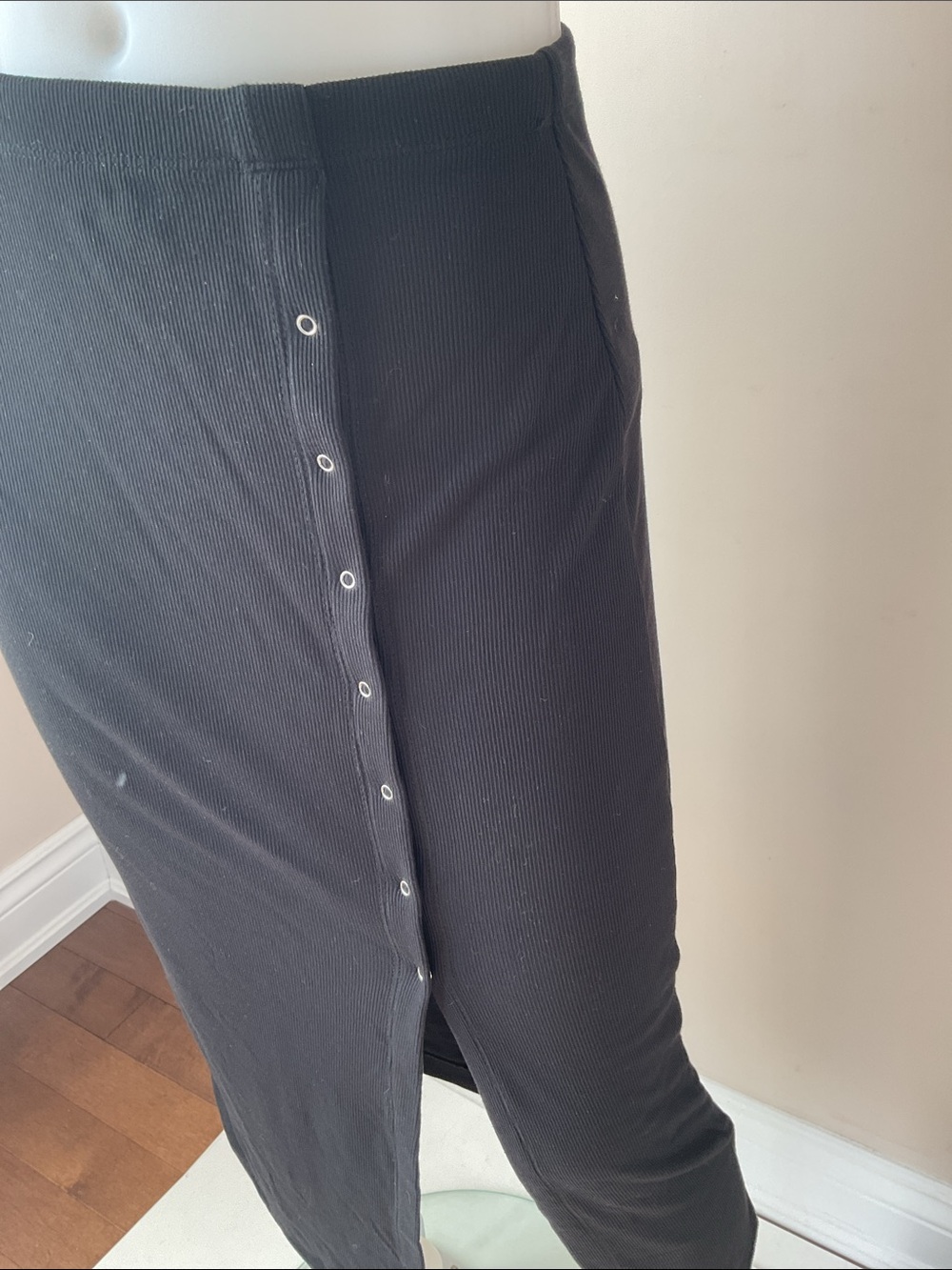 Truth Black Ribbed Button Midi Skirt - Picture 3 of 7